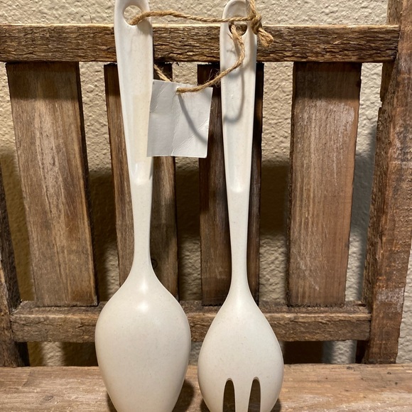 Christmas Red Berry & Green Holly Serving Spoon & Serving Fork Set Of 2 - Picture 10 of 16